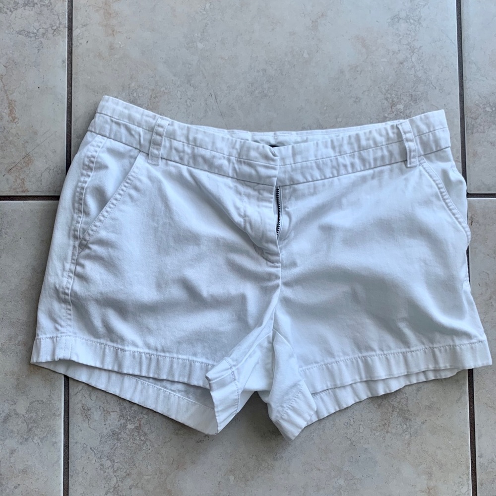 J. Crew Chino 4” stretch shorts. Size 6